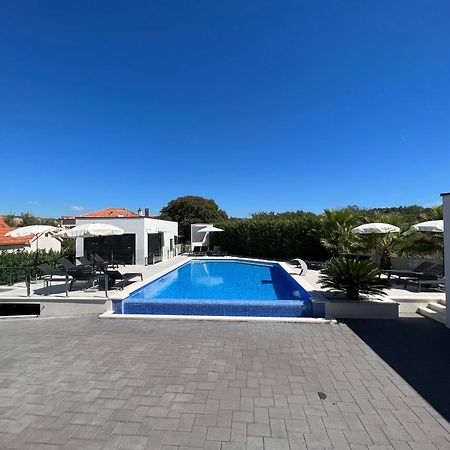 Holiday Luxury Resort Sundance Trogir Buitenkant foto