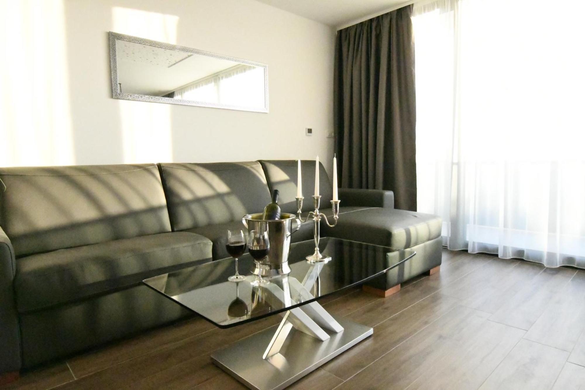 Holiday Luxury Resort Sundance Trogir Buitenkant foto